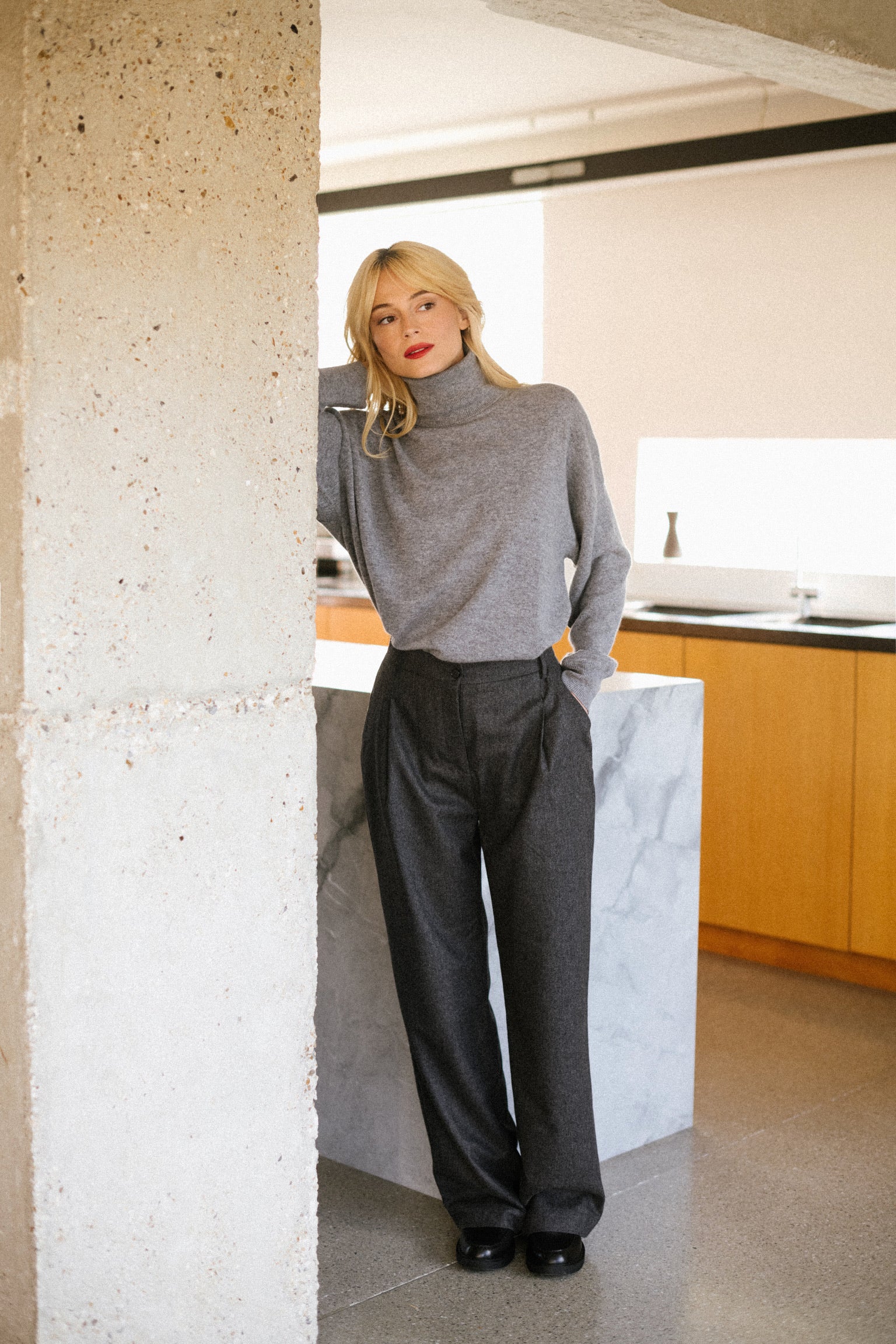 PANTALON VIC EN FLANELLE DE LAINE (existe en gris et marine)