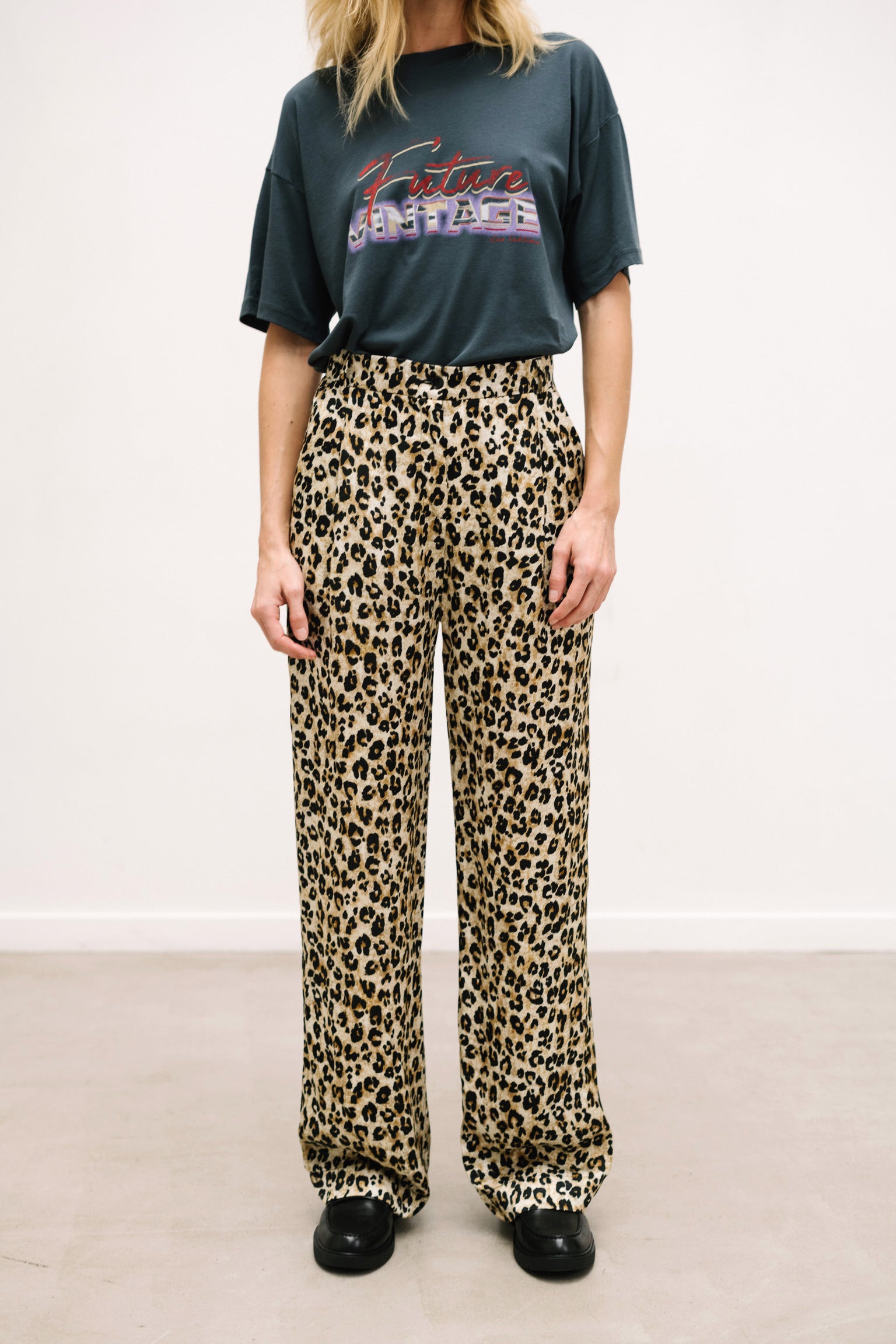 PANTALON VIC LÉOPARD en cupro