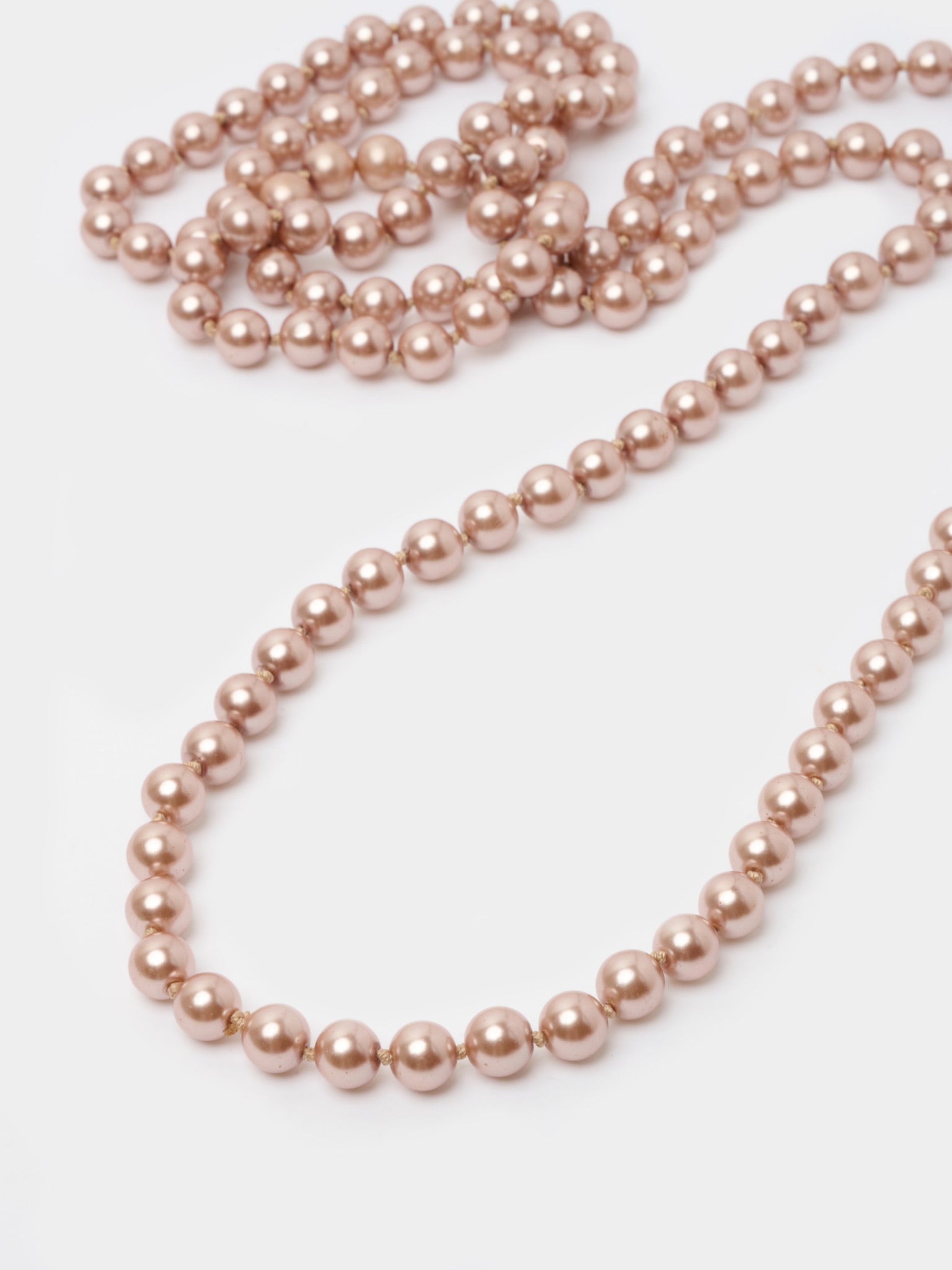 COLLIER VINTAGE - PERLES ROSES